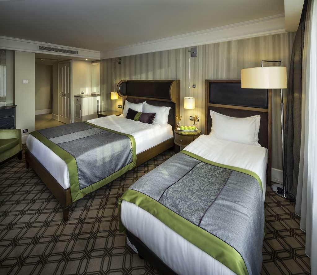 Готель Titanic Port Bakirkoy 5*
